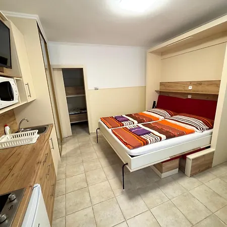 Aqua Azur Apartman Hajduszoboszlo Exterior photo