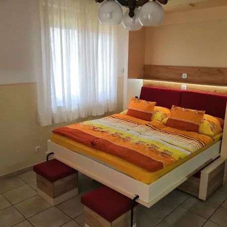 Aqua Azur Apartman Hajduszoboszlo Exterior photo