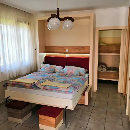 Aqua Azur Apartman Hajduszoboszlo Exterior photo